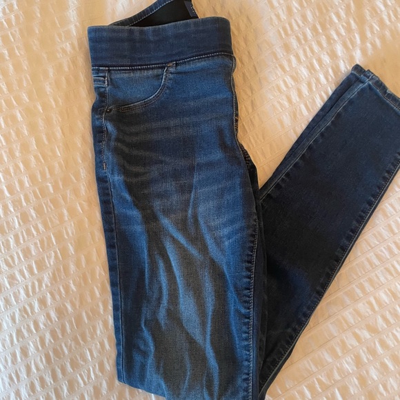 old navy rockstar jeans - Picture 3 of 3